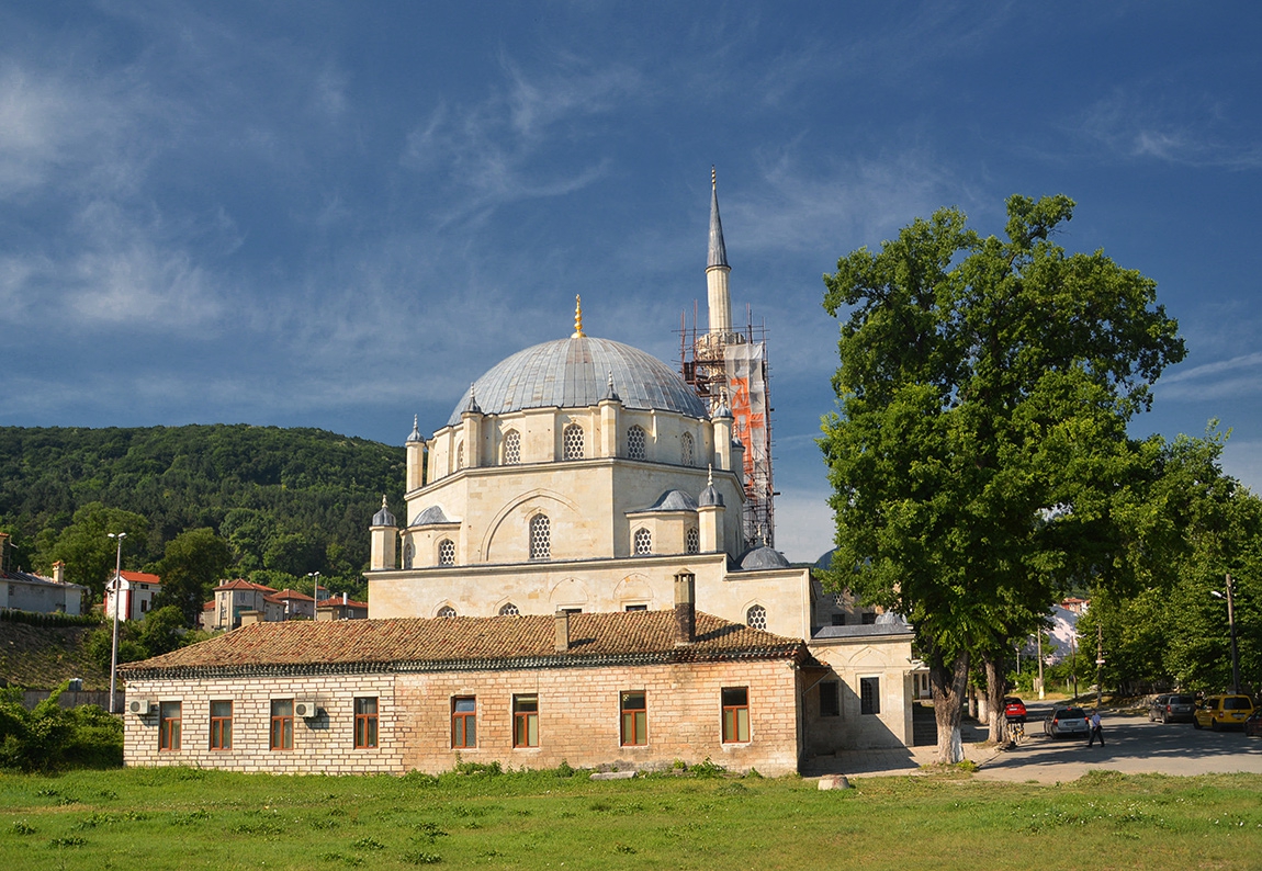 Томбул джамия Шариф Халил паша, 1744 г., Шумен