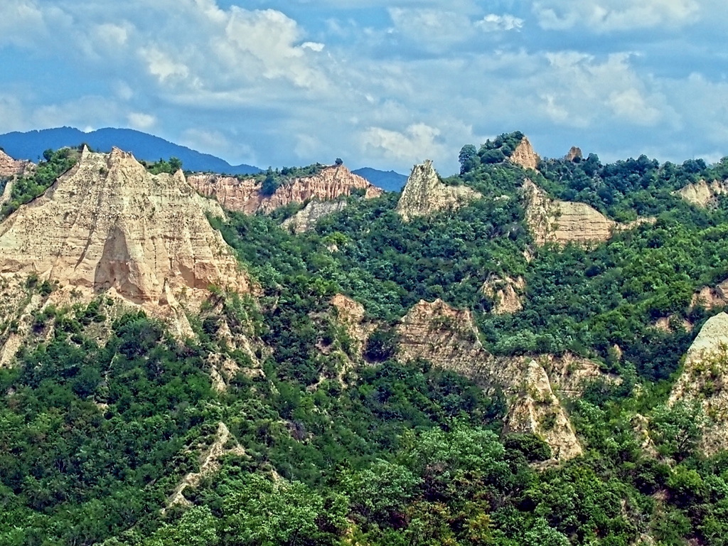 Скални образувания край Мелник