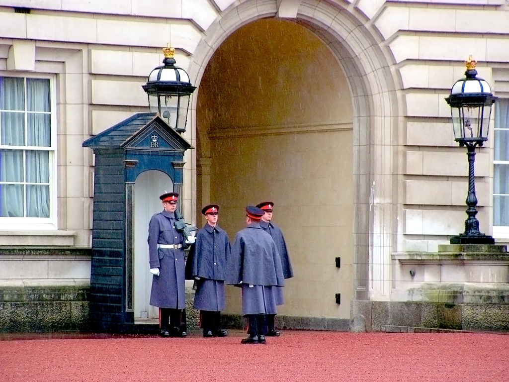 Buckingham Palace - Смяна на караула