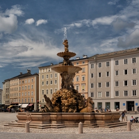 Residenzbrunnen, 1661 г.