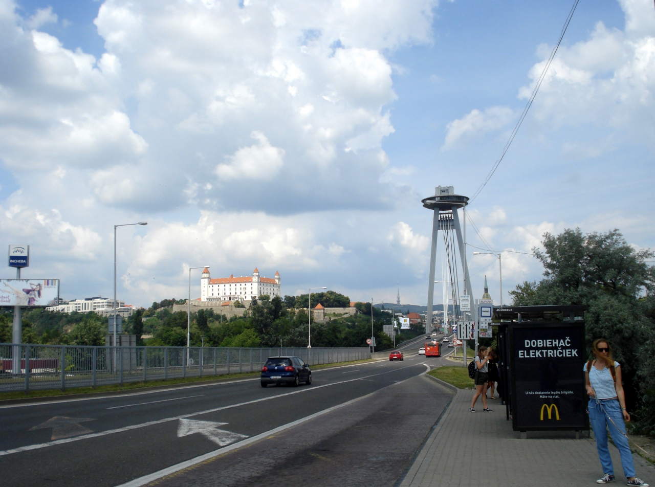 Bratislava *2