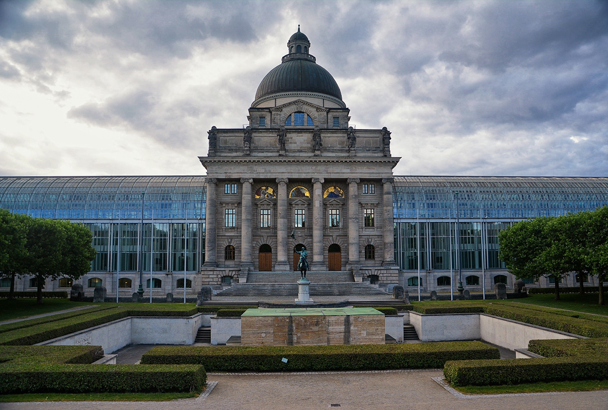 Bayerische Staatskanzlei, Munchen