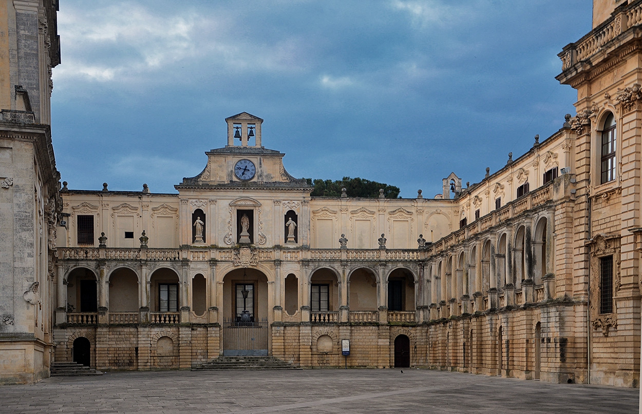 Episcopio, Lecce, ХV век