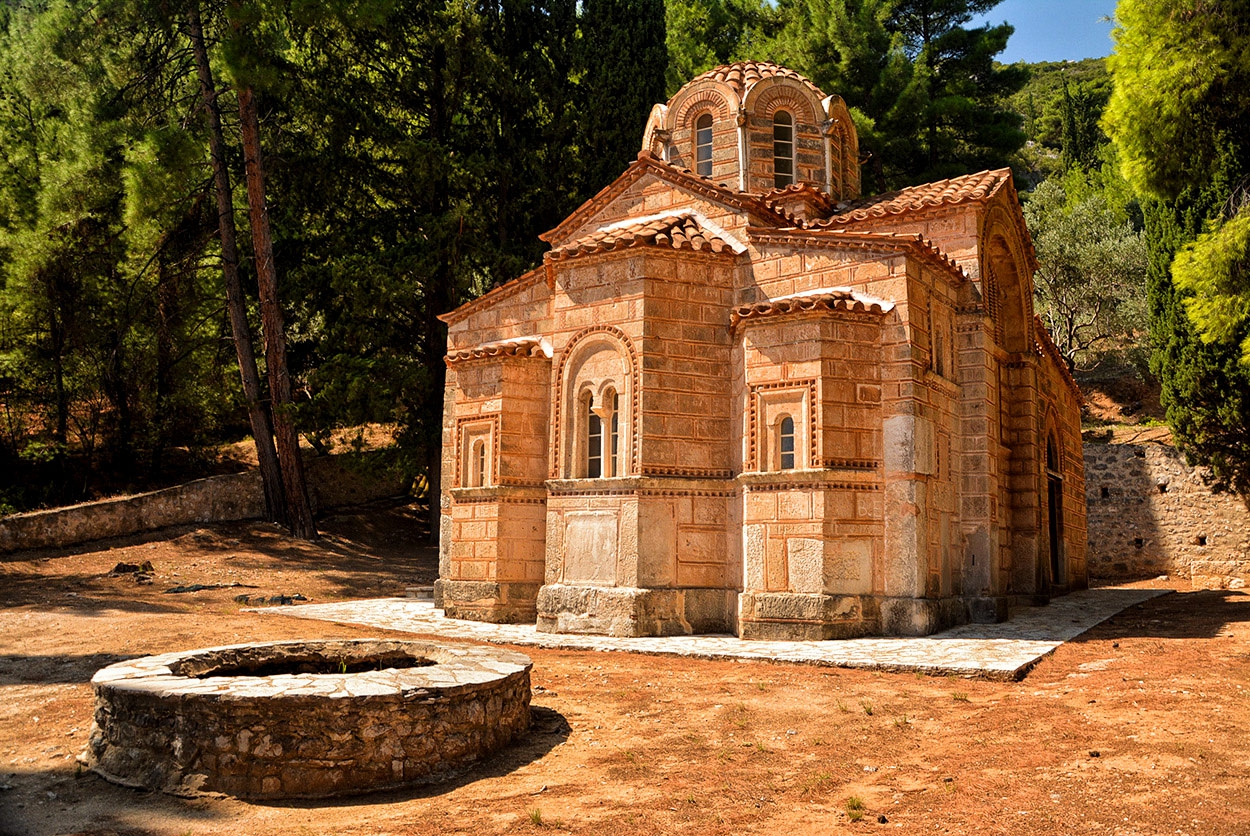 Bizantine Church of the Transfiguration in Amfissa, XII век