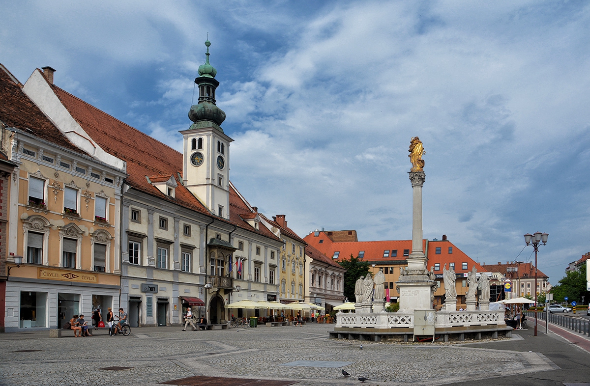 City Hall_1565г.  and  Plague Column _1743г. of Maribor