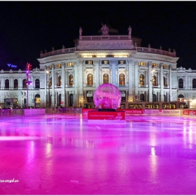 Ледена пързалка пред Кметството във Виена
