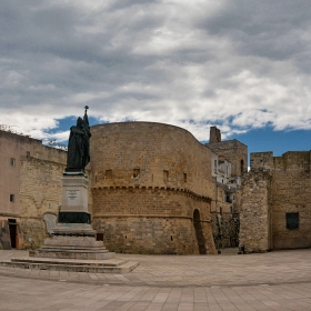 Largo Porta Alfonsina