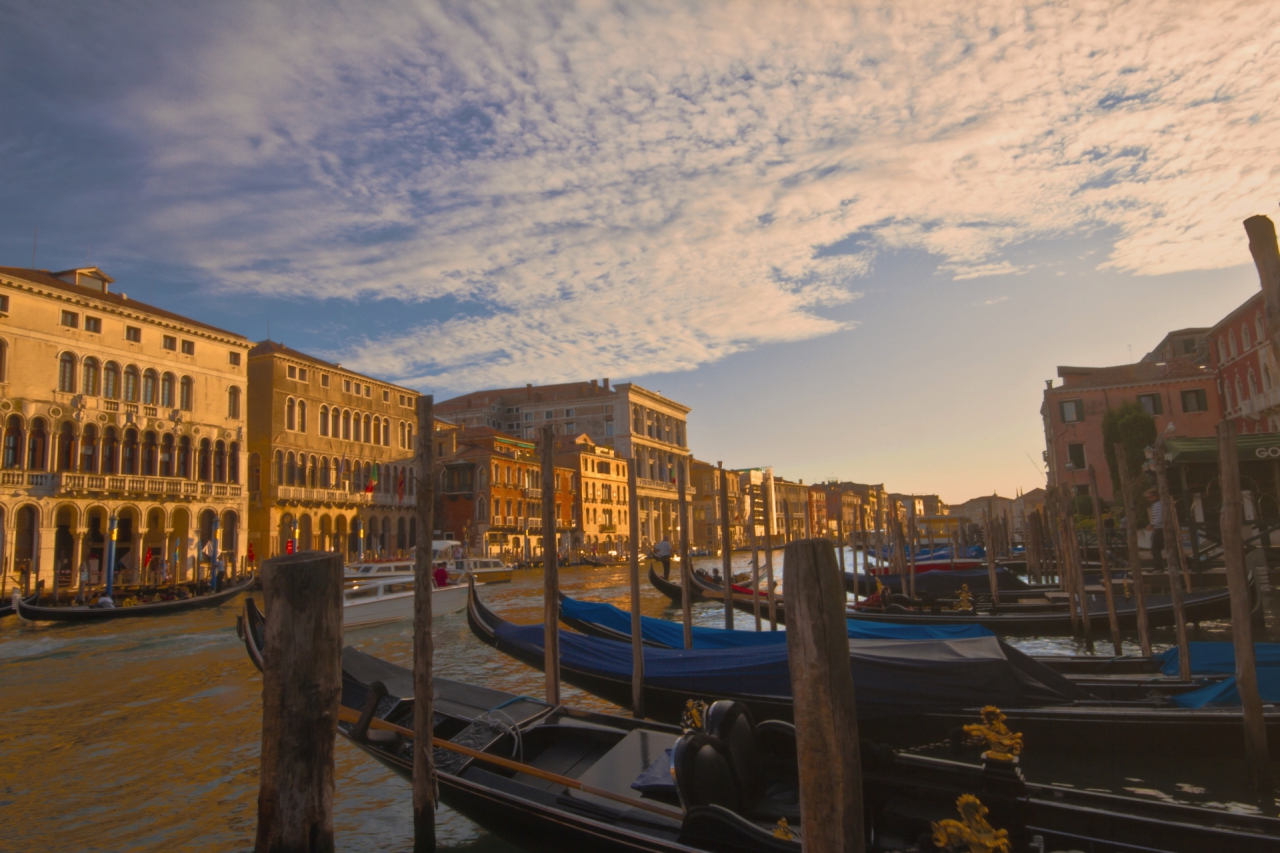 The Bellini Hour. Canalasso, Venezia