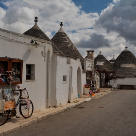 N 33, Alberobello