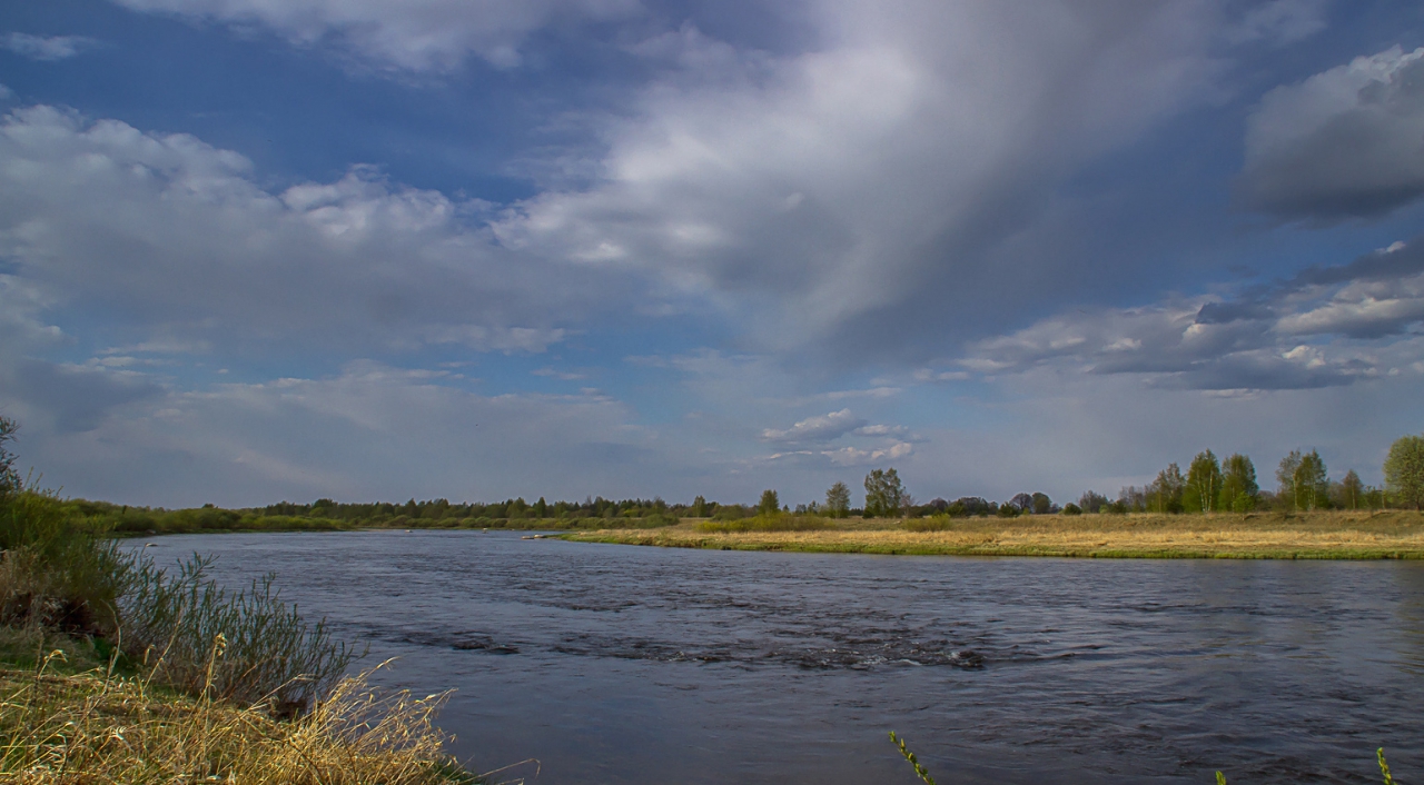 На реке Великой