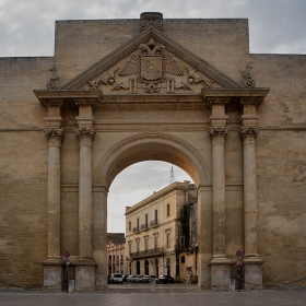 Porta Napoli, 1548 г.,