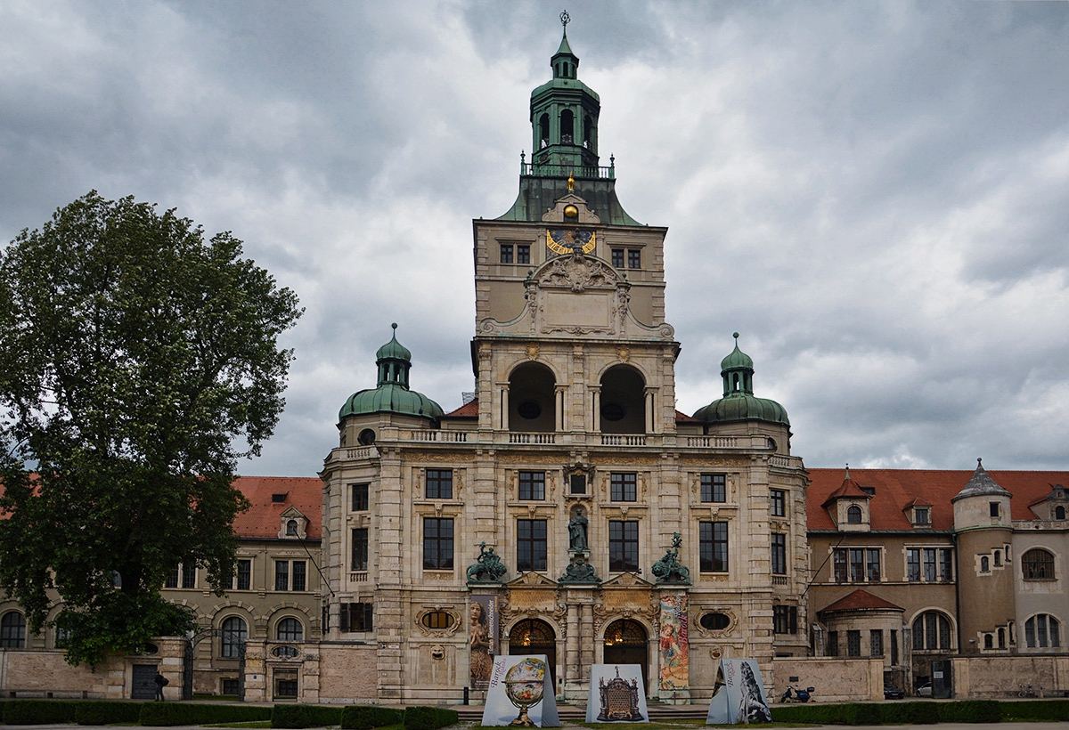 Bayerisches Nationalmuseum, 1900 г.