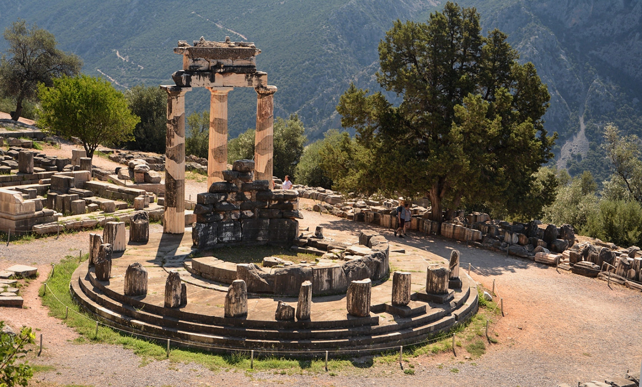 The Tholos, IV в.пр.Хр, Delphi