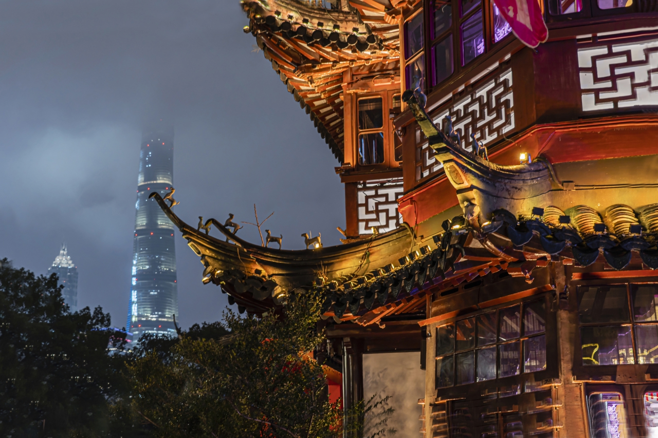 Shanghai Tower, JinMao Tower, Huxinting Teahouse. View from YuYuan Garden