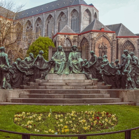 Ghent - Monumento Hermanos Van Eyck