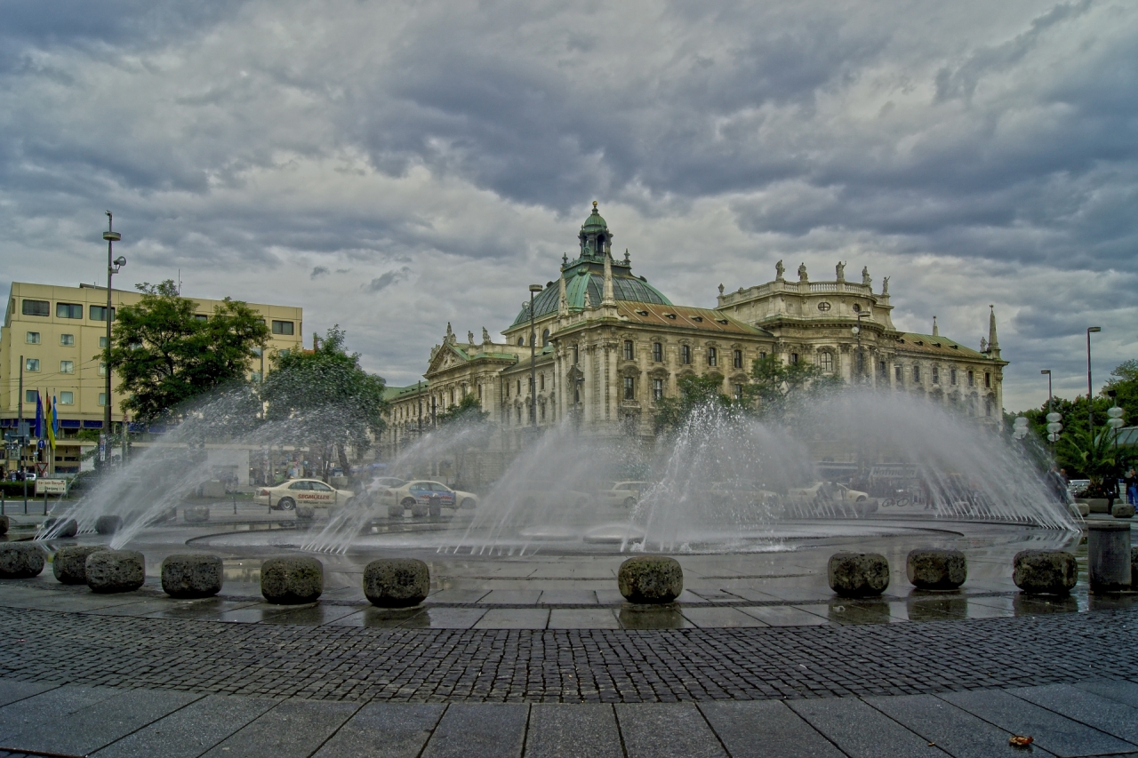 Munich - Water fountain in front of the Justizpalast