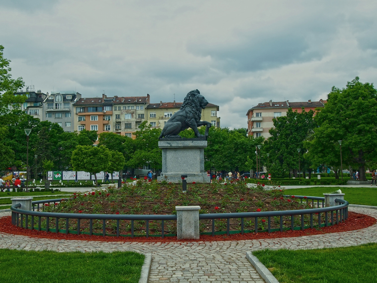 НДК - Лъвът от Войнишкия паметник