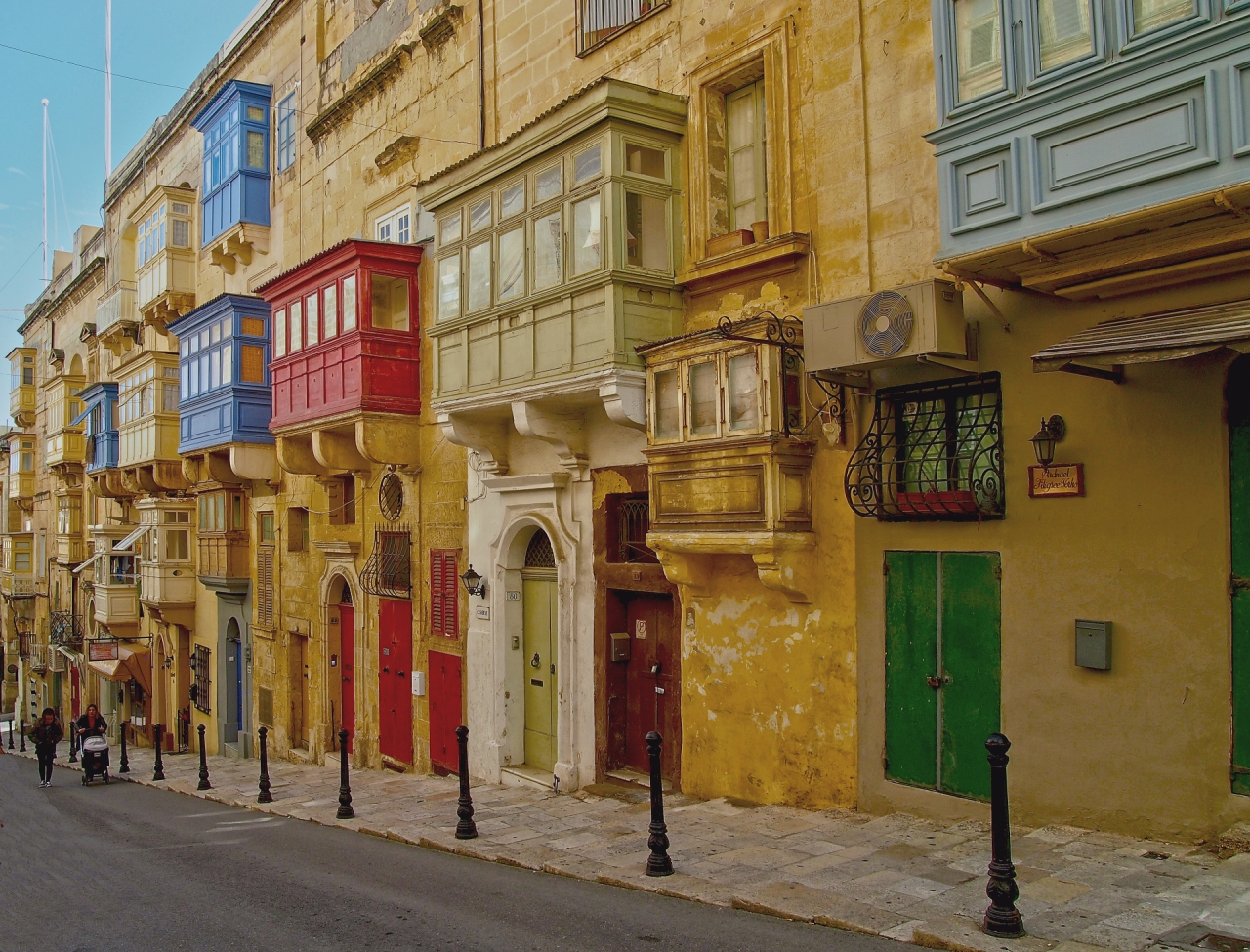 Valetta - Maltese balconies