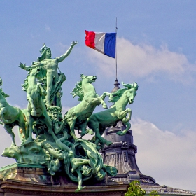 Paris - Grand Palais Statue