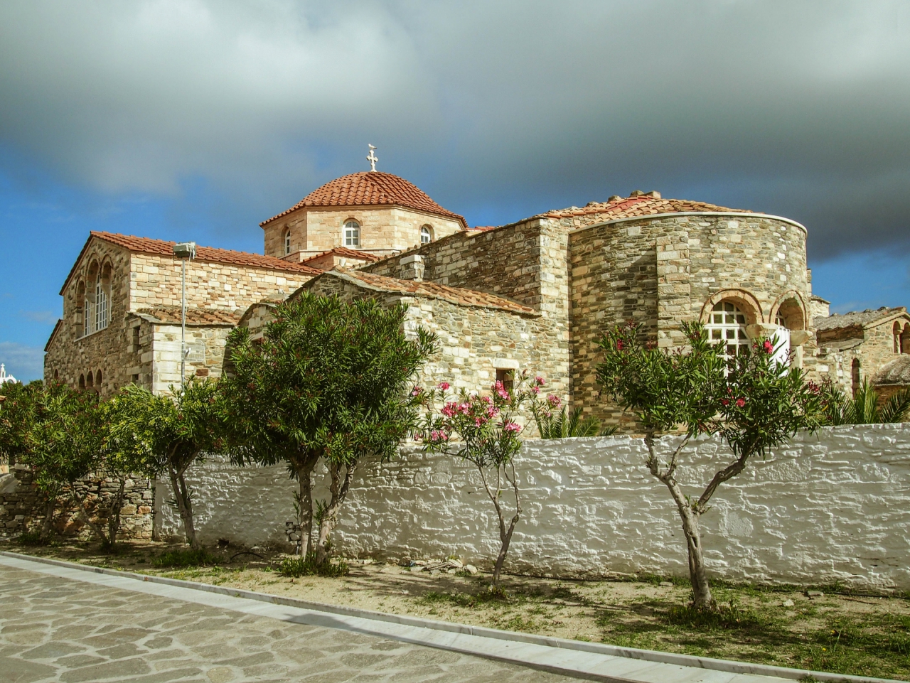 Paros, Parikia- The Byzantine church of St. Constantine - Парос, Парикия - Византийската църква Св.Константин