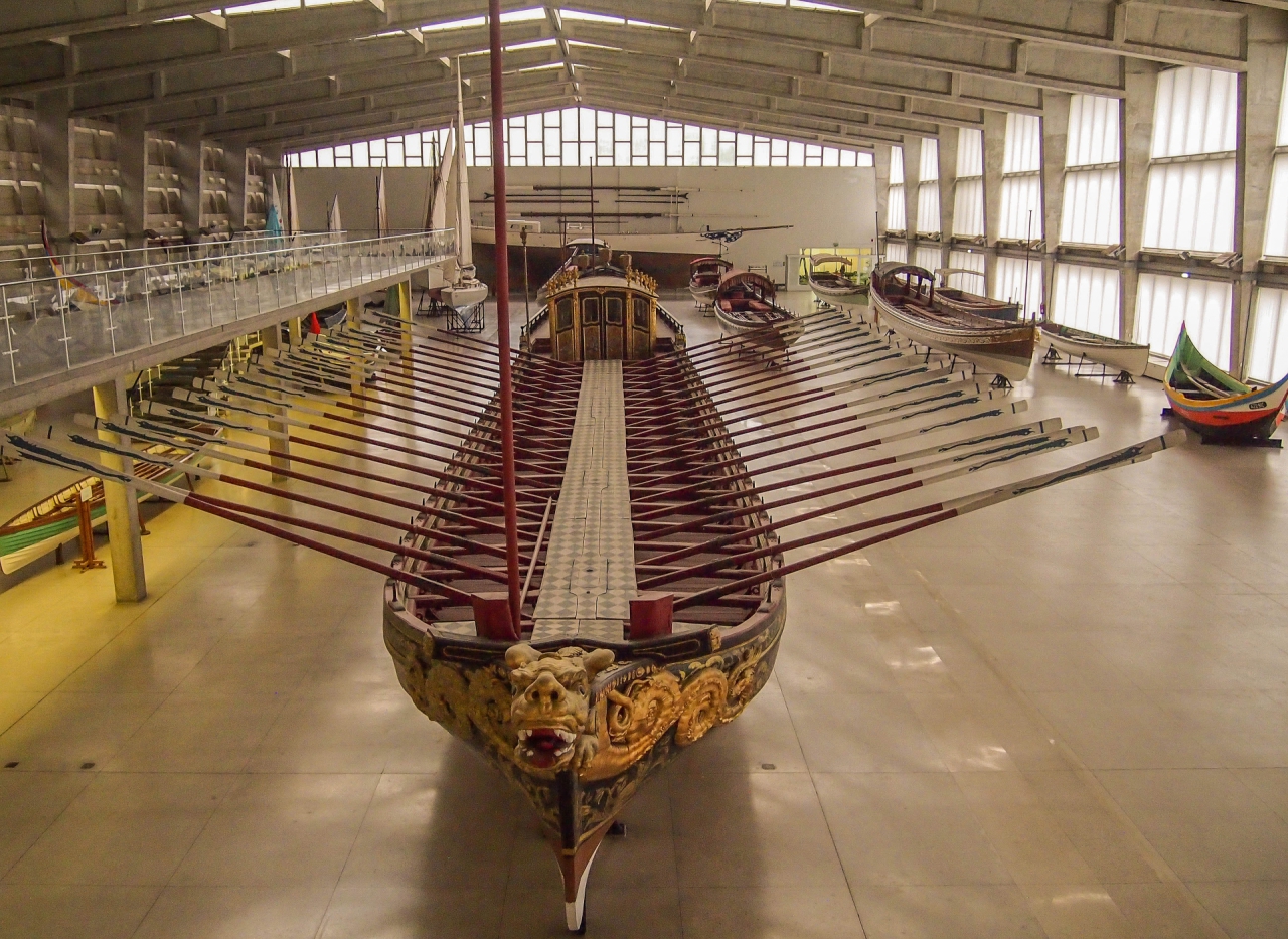 Lisboa - Old Ship Galleon In Maritime Museum