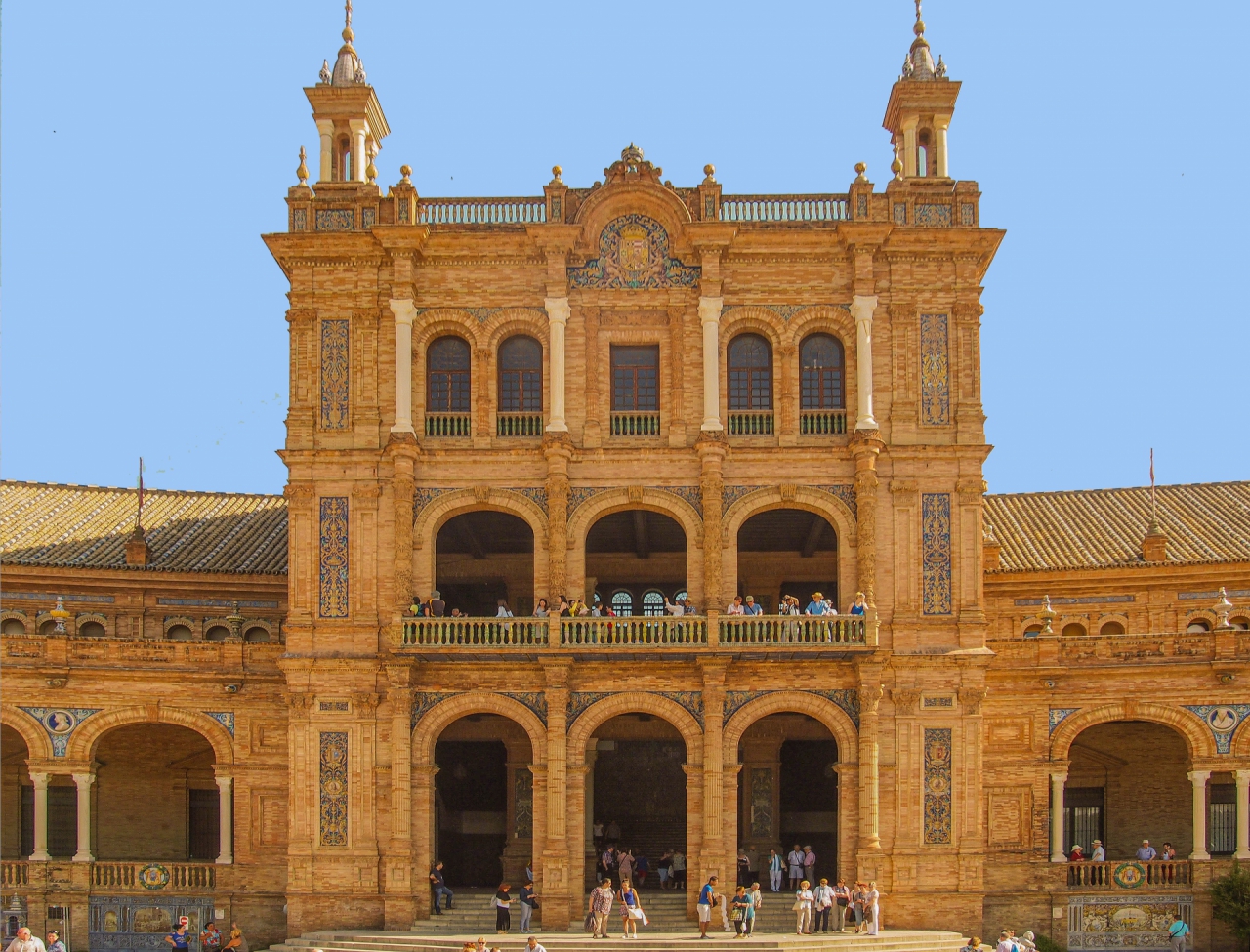 Sevilla - Plaza de Espania -  Edificio de estilo barroco