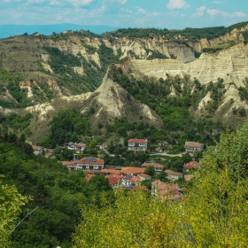 Мелник и Мелнишките скали