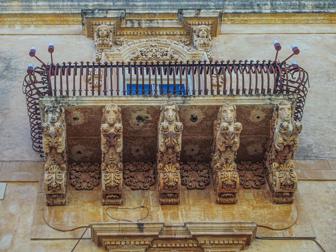 Noto - Sicilia - Balcony - Palacio Nicolaci