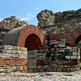 Несебър-Крепостни стени